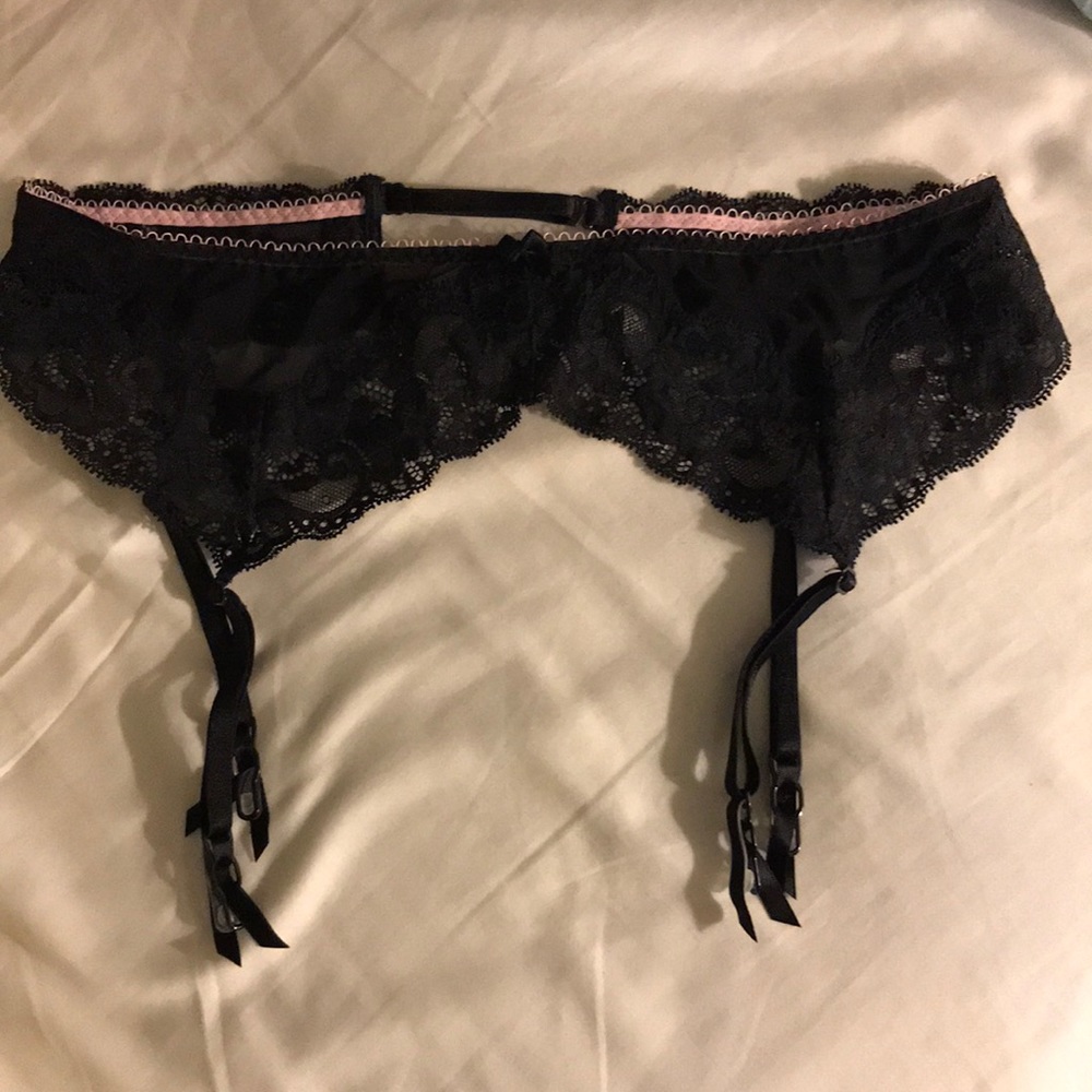 Victoria’s secret garter